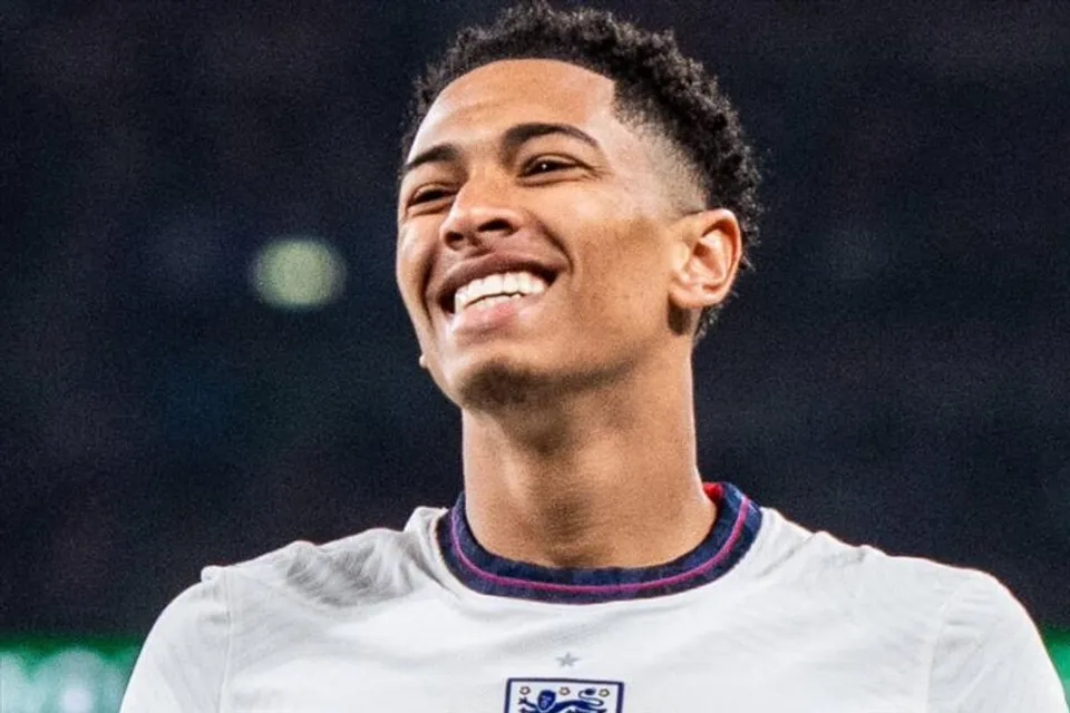 এক ফুটবলারের দৌড়ে রিয়াল-ম্যানচেস্টার