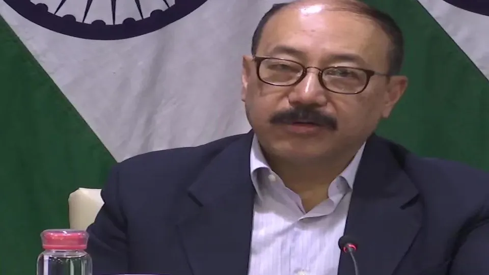 দুই দেশের রাষ্ট্রদূতই ভারতীয়দের নিরাপত্তা নিশ্চিত করেছে, জানালেন পররাষ্ট্র সচিব