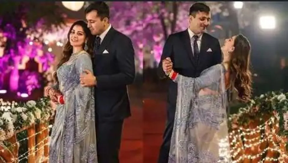 ককটেল শাড়িতে রিসেপশনে নজরকাড়া শ্রদ্ধা আর্য