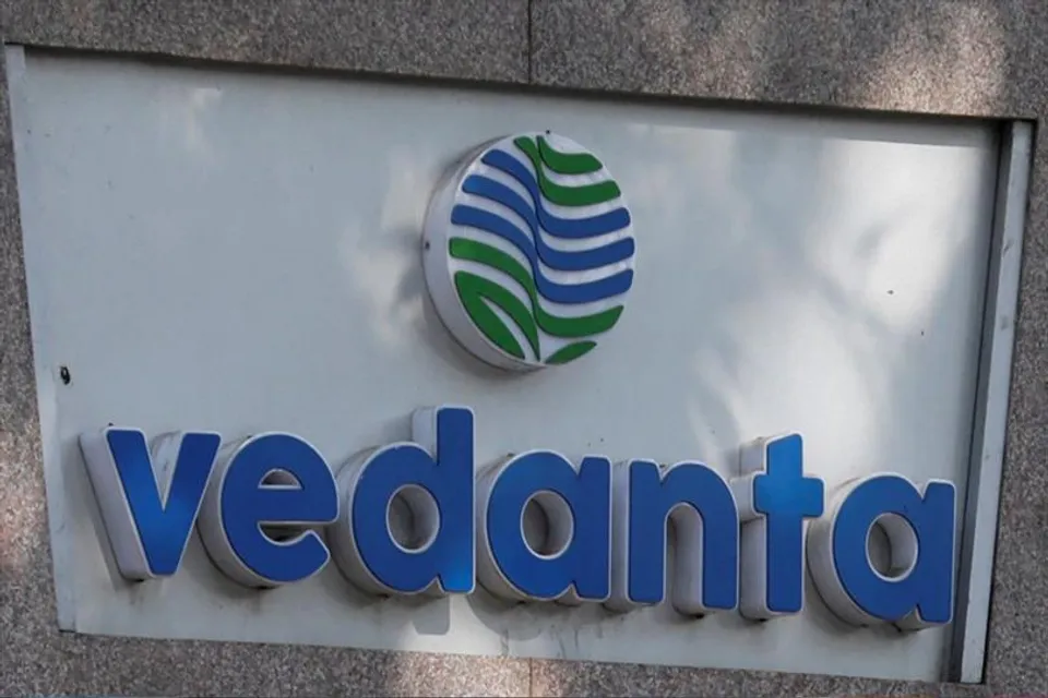 ভেদান্ত-ফক্সকন প্রকল্প নিয়ে শিন্ডে  সরকারকে আক্রমণ আদিত্য ঠাকরের