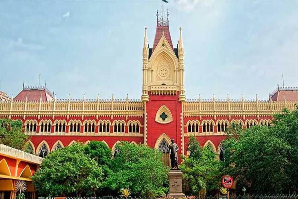 গান্ধী মূর্তির পাদদেশে অবস্থান বিক্ষোভের মেয়াদ বাড়াতে নারাজ হাইকোর্ট