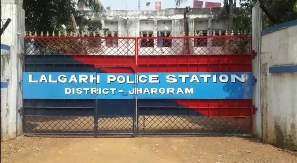 লালগড় থানার সামনে মাওবাদী পোস্টার, চিন্তায় প্রশাসন