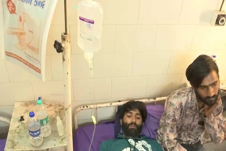 জিএমইআরএস জেনারেল হাসপাতালে ভর্তি সেতু দুর্ঘটনায় জখমরা