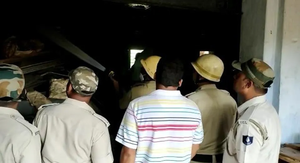 সাতসকালে ইসিএলের ছাপাখানায় আগুন