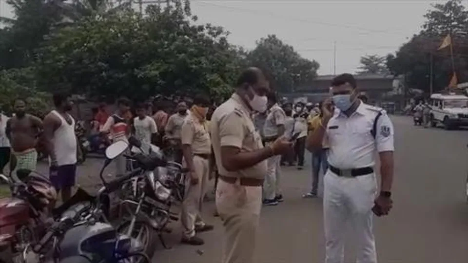 মহিলার পচা গলা দেহ উদ্ধারকে কেন্দ্র করে উত্তেজনা দুর্গাপুরে