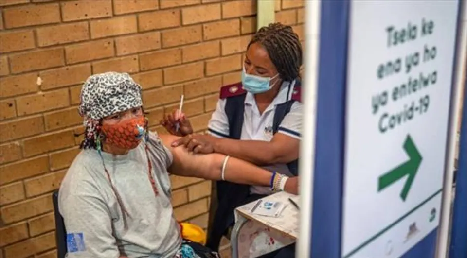 ওমিক্রনের সাধারণ উপসর্গ নিয়ে বার্তা বিশেষজ্ঞদের!