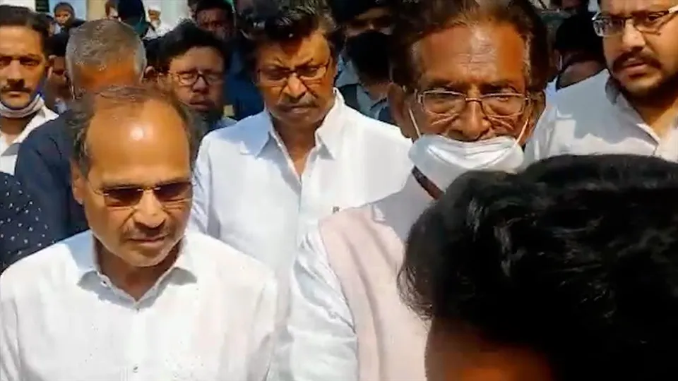 আনিস খানের বাবাকে নিয়ে পদযাত্রা অধীর চৌধুরীর