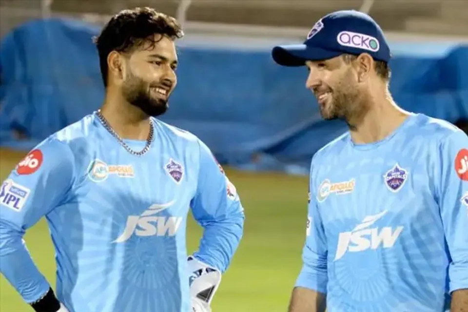 ঋষভ পন্তের দ্রুত সুস্থতা কামনা করলেন রিকি পন্টিং