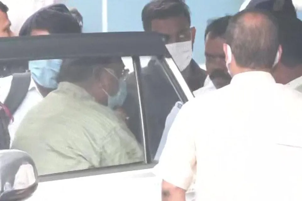 পার্থ নির্দোষঃ আইনজীবী