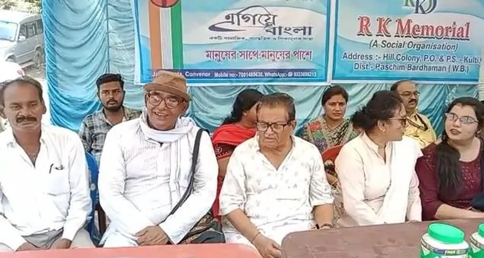 কুলটিতে সামাজিক সংস্থার উদ্যোগে জলসত্রের আয়োজন করা হল