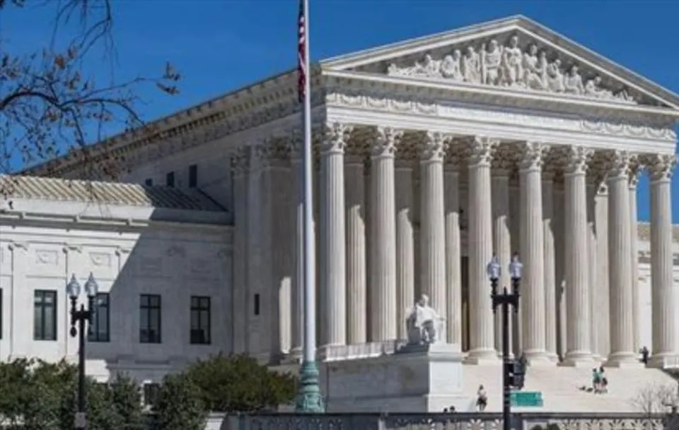 গর্ভপাত নিয়ে ঐতিহাসিক রায় আমেরিকার সুপ্রিম কোর্টের, প্রশাসনের ভয়ে অ্যাপ ডিলিট মহিলাদের