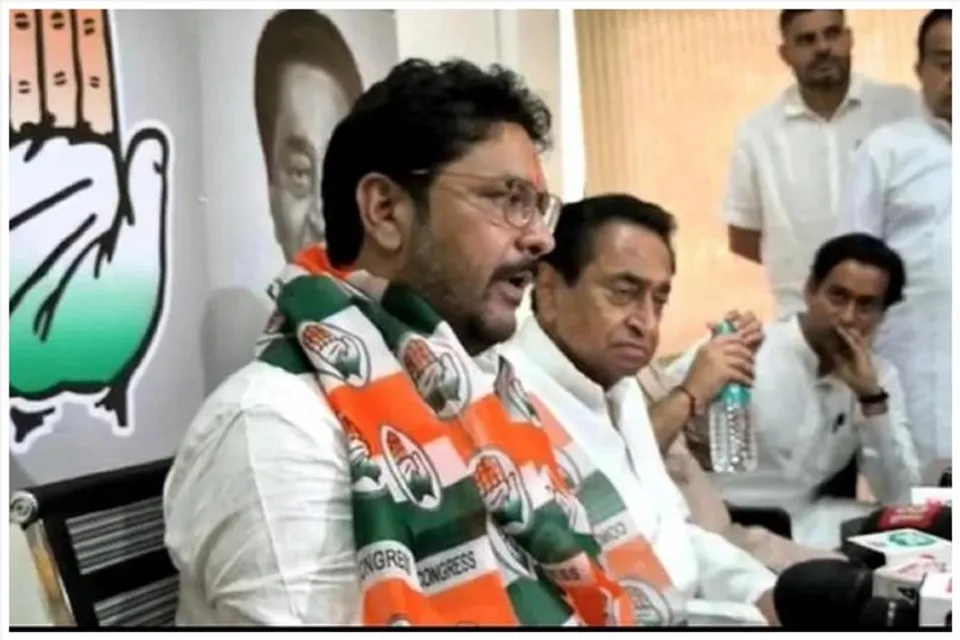 ৫০০ কর্মী নিয়ে দলবদল করলেন দাপুটে বিজেপি নেতা