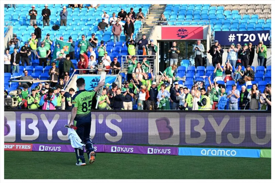 ব্যাটে-বলে দুই ক্ষেত্রেই জাত চেনালেন ক্যাম্পার