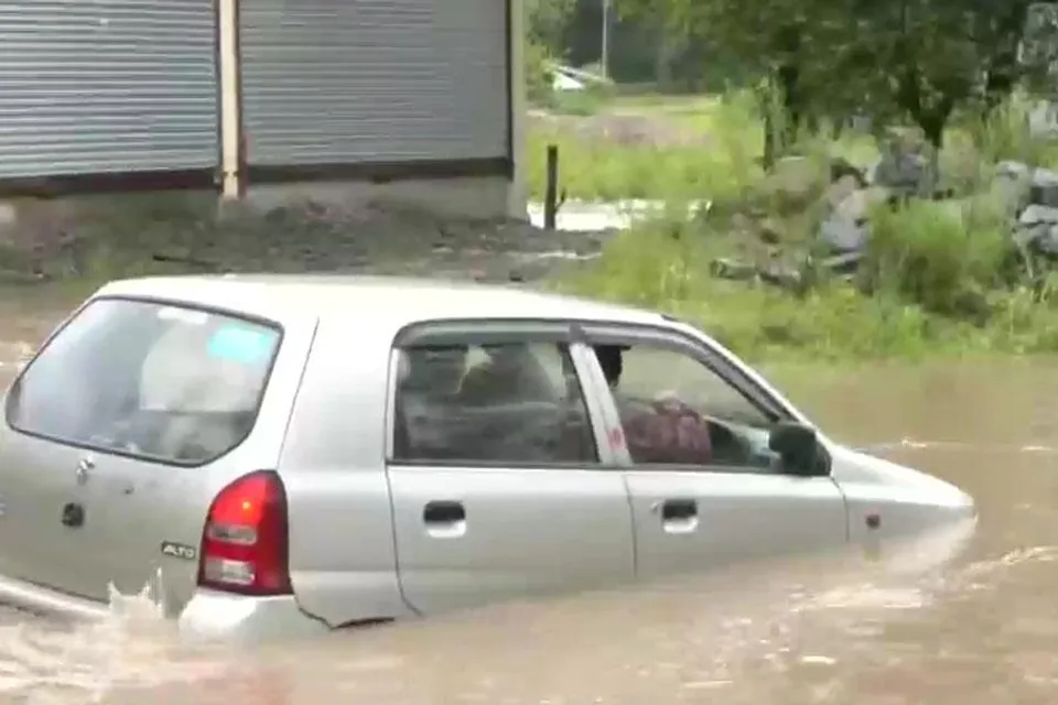 হিমাচলে বন্যা পরস্থিতি