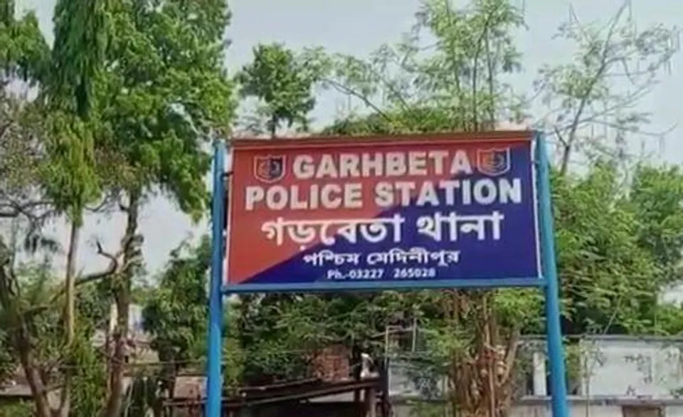 গড়বেতায় কাঠ পাচার কান্ডে গ্রেফতার মিল মালিক সহ ১