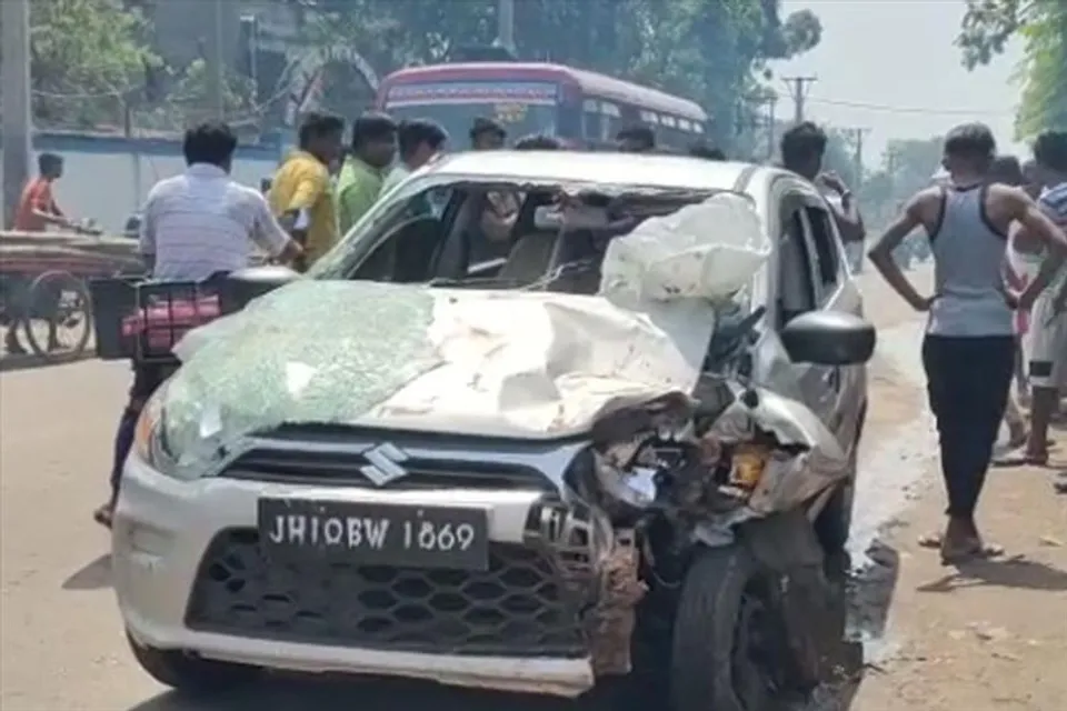 গাড়ির ধাক্কায় জখম পথচারী