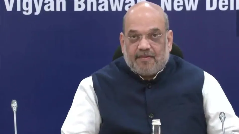 জম্মু-কাশ্মীরের পুলিশকর্মীদের অভিনন্দন জানালেন স্বরাষ্ট্রমন্ত্রী