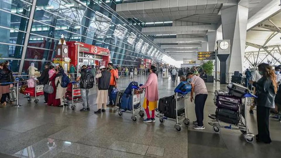 বিদেশ থেকে আগত যাত্রীদের জন্য গাইডলাইন জারি ভারতের