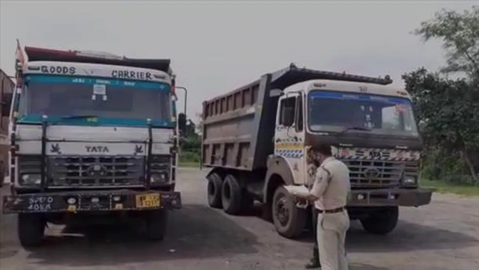 ওভারলোডিং যান চলাচল বন্ধে তৎপর প্রশাসন