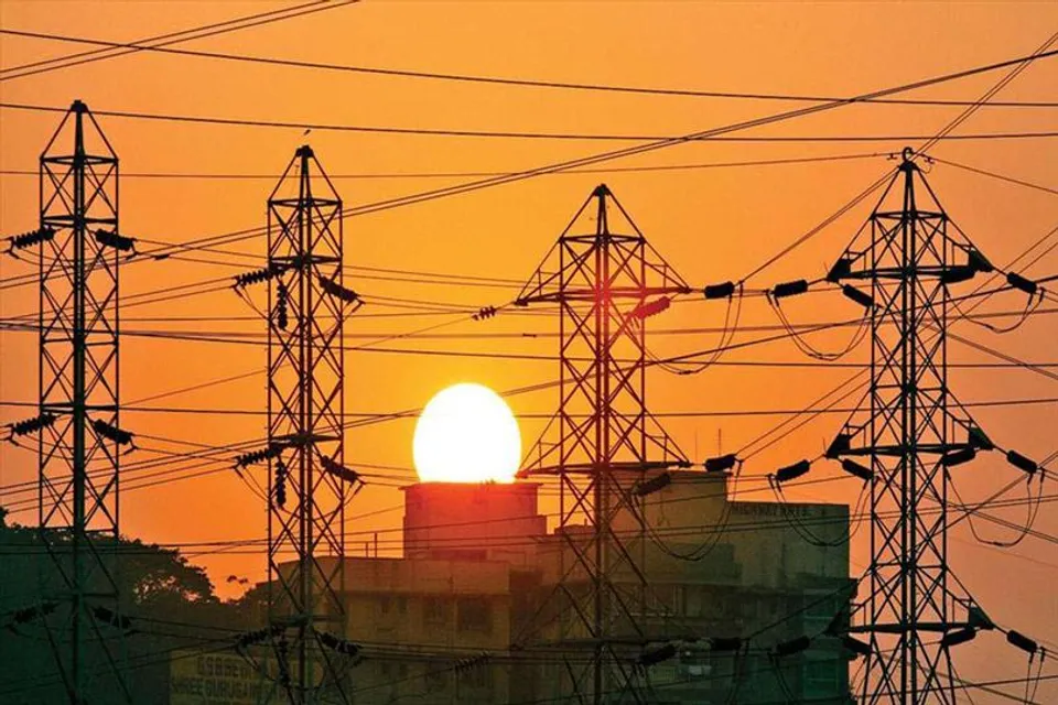 ৩০০ ইউনিট বিদ্যুৎ বিনামূল্যে সরবরাহ করার ঘোষণা সরকারের