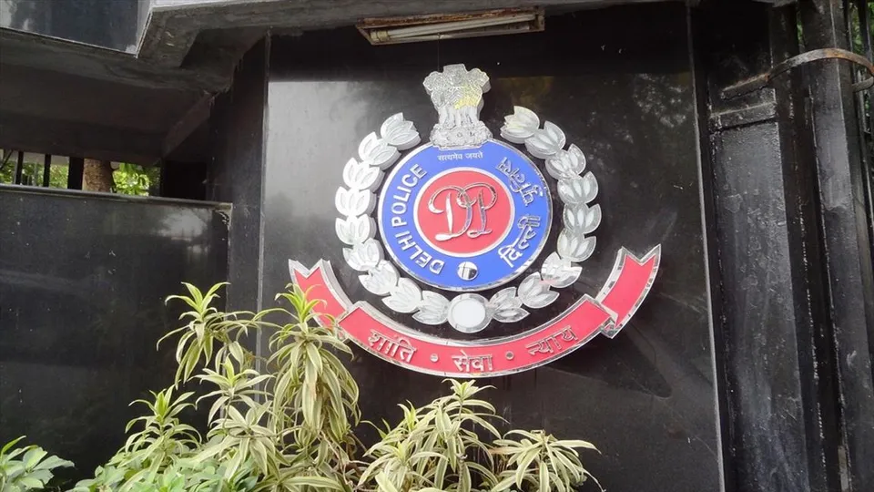 গ্রেফতার গ্যাংস্টারের 'ওয়ান্টেড' স্ত্রী!