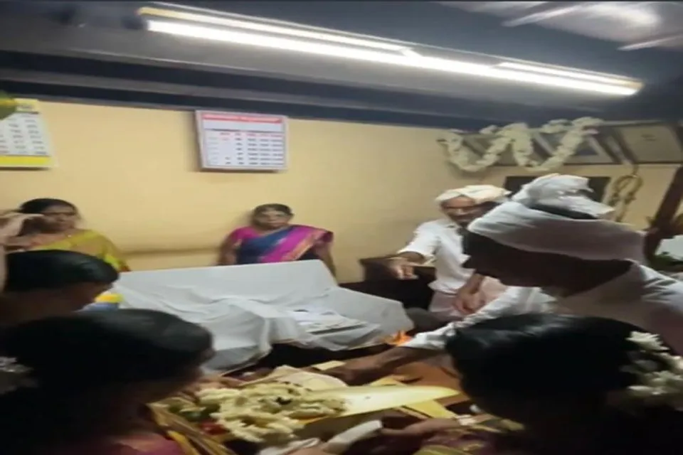 মৃত মানুষের জাঁকজমকপূর্ণ বিবাহের আয়োজন