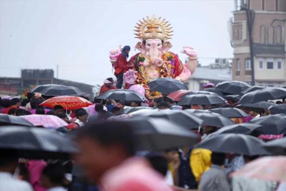 গণেশ চতুর্থীর সেলিব্রেশনে সামিল হবে বৃষ্টিও!