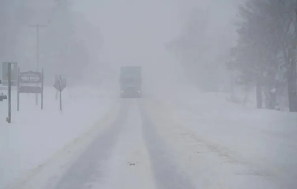 যুক্তরাষ্ট্রে প্রবল তুষারঝড়ে তাপমাত্রা নামল মাইনাস ৫১ ডিগ্রিতে