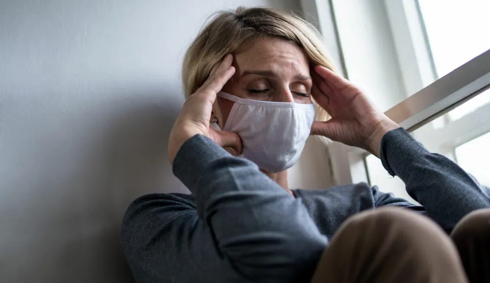 কোভিডের দুটি টিকা নেওয়ার পর সংক্রমিত হাওয়ার সম্ভাবনা কতটা?