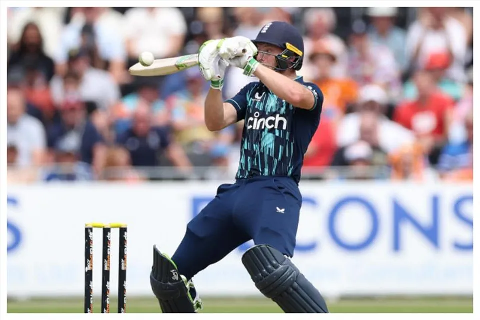 ইংল্যান্ডকে সামনে থেকে নেতৃত্ব দিয়েছেন বাটলার