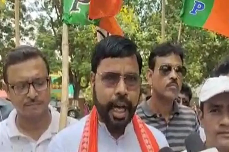 ভুল স্লোগান, শুনুন বিধায়কের বক্তব্য