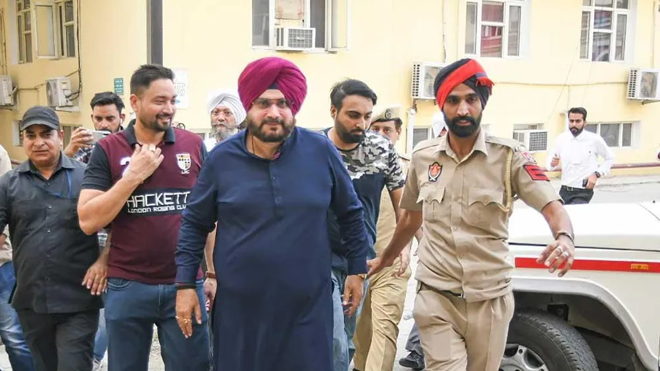 প্রথমদিন জেলের খাবার খেলেন না সিধু