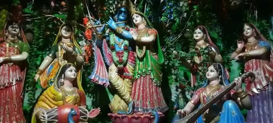 ৩৫৩ বছরের প্রাচীন রাস উৎসব শুরু দাসপুরের নিমতলায়