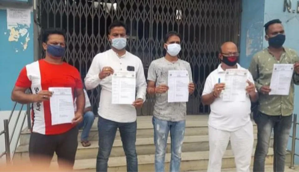 ফ্লাইওভারের কাজ বন্ধ করার দাবি