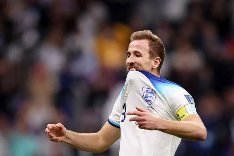 রুনির রেকর্ড ছুঁলেন হ্যারি কেন