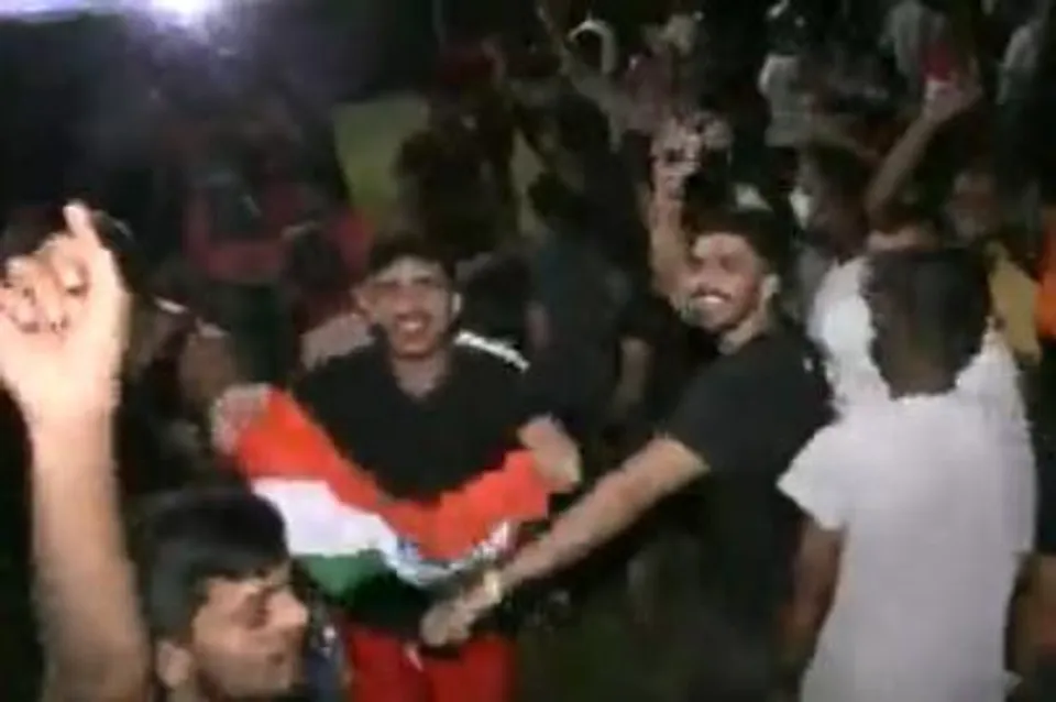 এশিয়া কাপে মধুর বদলা ভারতের, মুম্বইয়ে আনন্দে মাতলেন ভারতীয় সমর্থকদের
