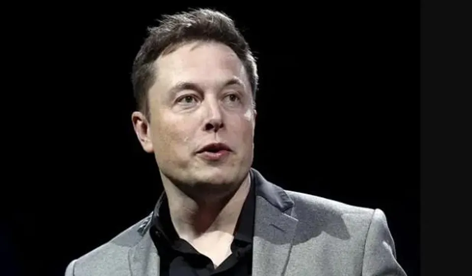 ইলন টুইটার হ্যান্ডেলে নিজের প্রোফাইলে লিখেছেন ‘চিফ টুইট’