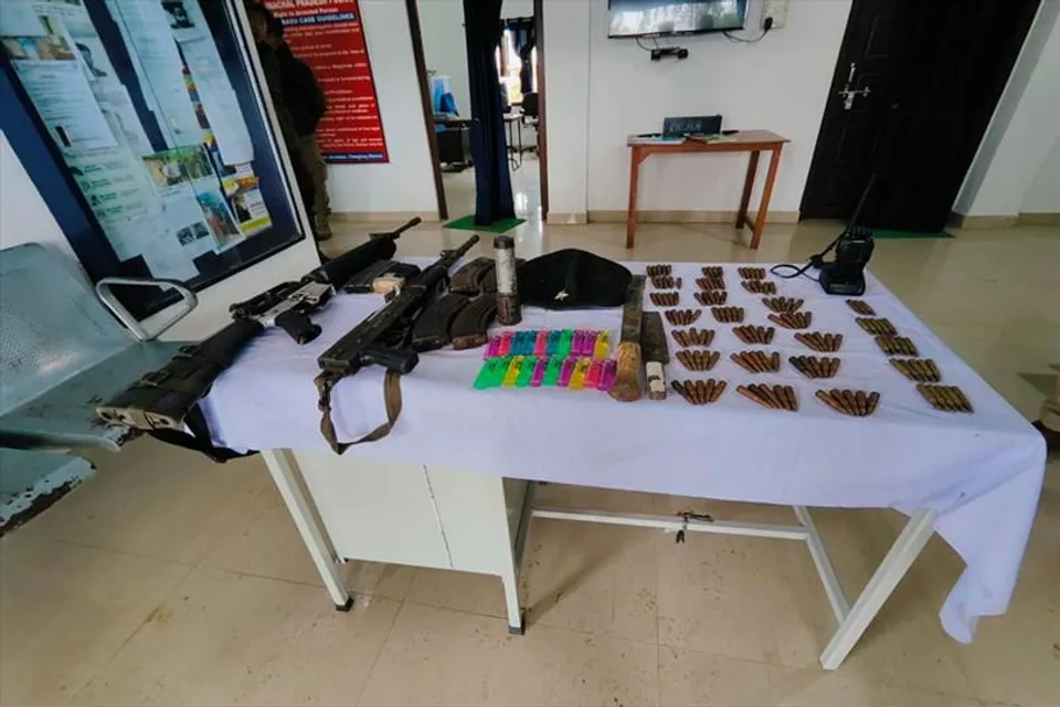 ভারত এবং মায়ানমার সীমান্তে অস্ত্র ও গোলাবারুদ উদ্ধার