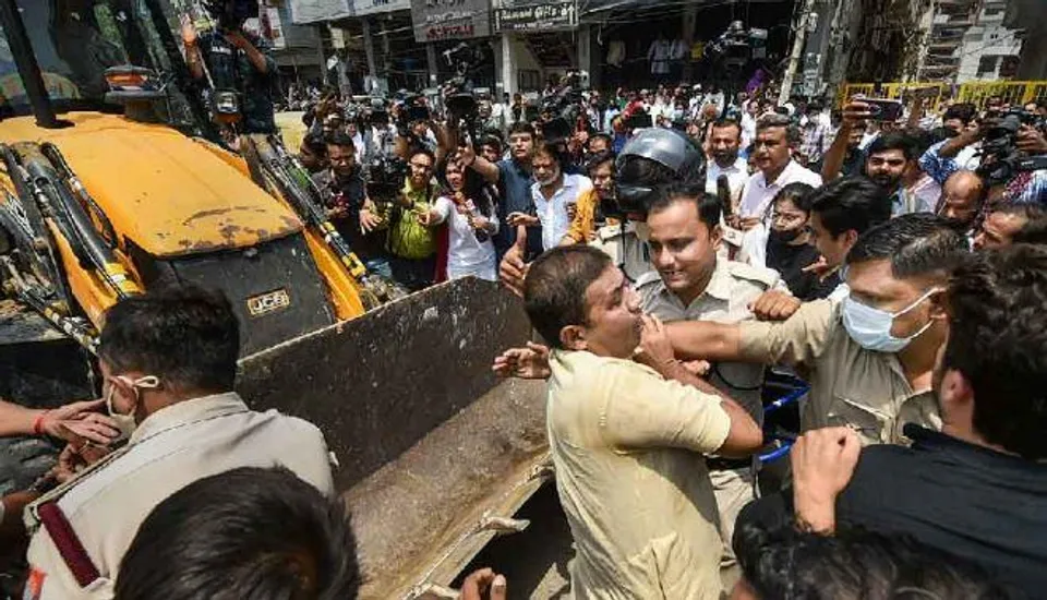 বেআইনি দখল-বিরোধী অভিযান, আবারও উত্তপ্ত দিল্লির শাহিনবাগ