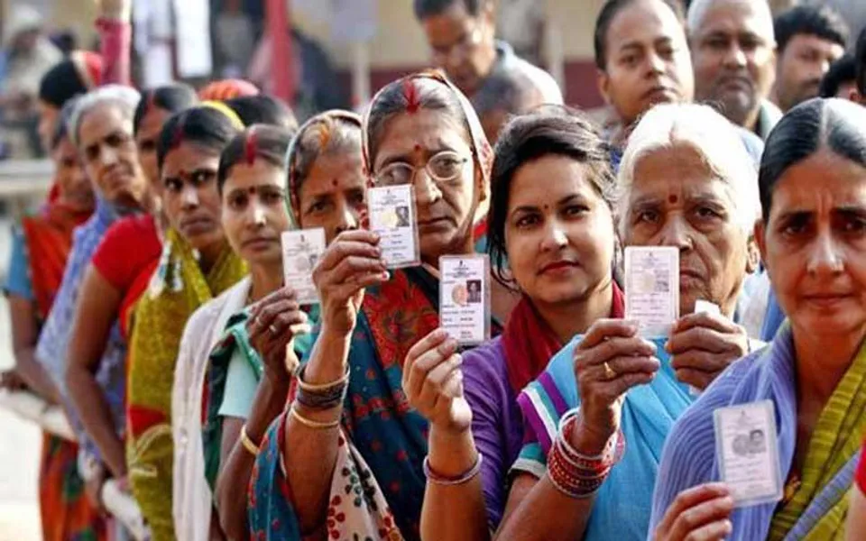 ভবানীপুর কেন্দ্রের ভোট গণনা শাখাওয়াত মেমোরিয়াল স্কুলে