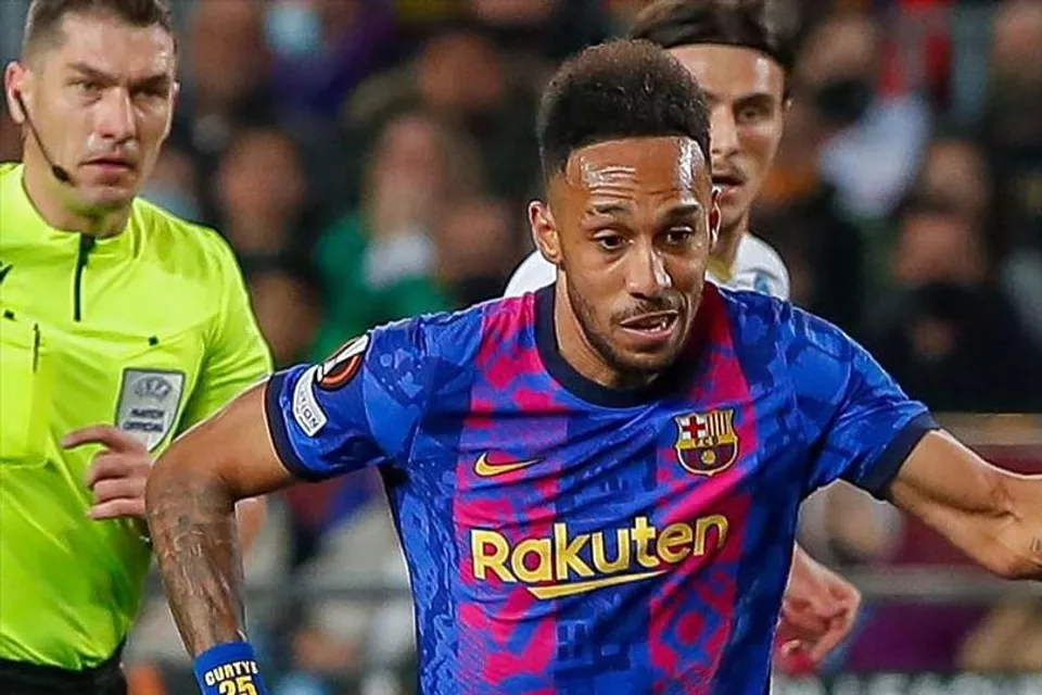 চেলসির সঙ্গে এখনও কথা চালাচ্ছে বার্সেলোনা