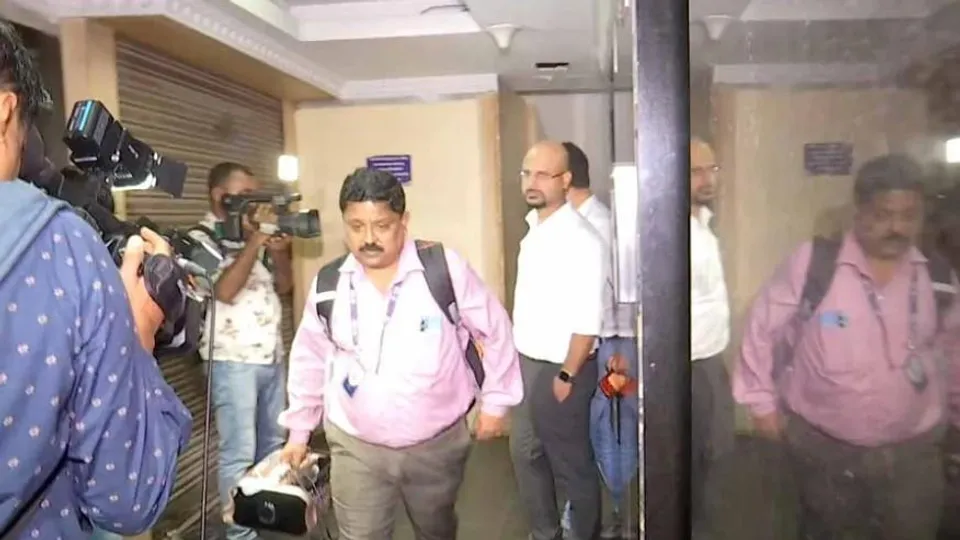 শহরে ফের মিলল টাকা, কাউন্টিং মেশিন নিয়ে চলল ইডি-র তল্লাশি