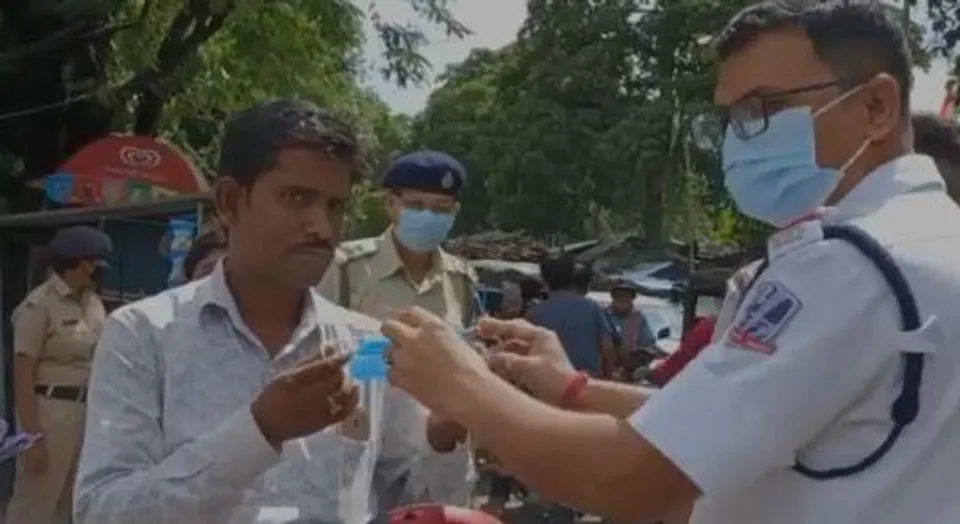 পুলিশ দিবসে অভিনব উদ্যোগ আসানসোল পুলিশের