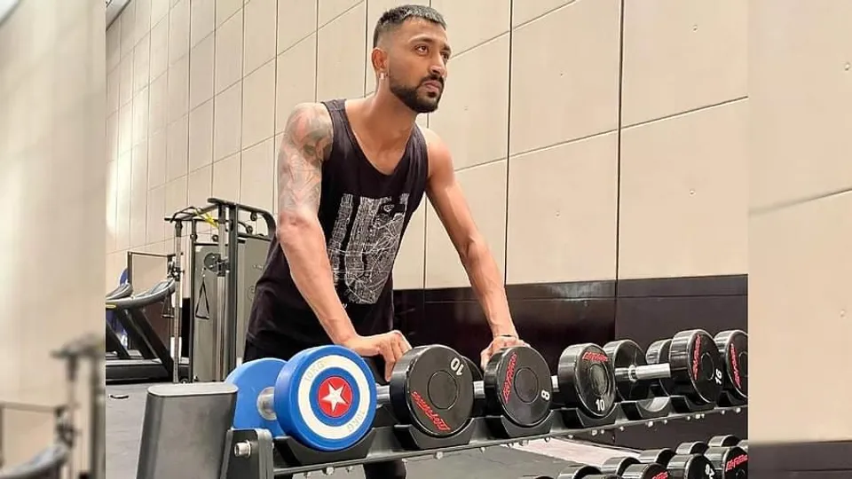 ক্রুণাল পান্ডিয়ার টুইটার হ্যাক!