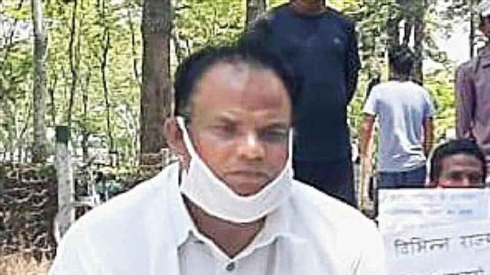 কেন্দ্রীয় প্রতিমন্ত্রী জন বারলাকে আলিপুরদুয়ারে না ঢুকতে দেওয়ার হুঁশিয়ারি তৃণমূল নেতার