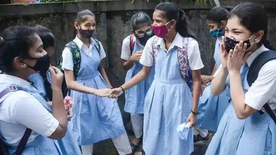 ৩ তারিখ থেকে  খুলছে স্কুল