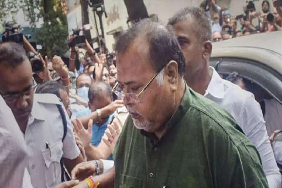 জেলবন্দি পার্থকে বিএ কমিটির চিঠি