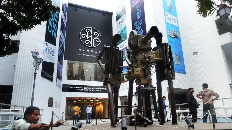 ফিল্ম ফেস্টিভ্যালের চতুর্থ দিনেও বিপত্তি