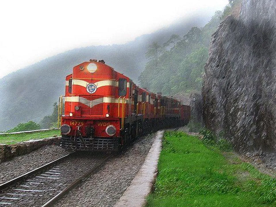 ক্রিসমাস এবং নববর্ষ উপলক্ষে স্পেশাল ট্রেন!