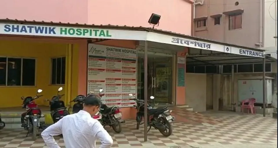 স্বাস্থ্যসাথী কার্ডে ভর্তি, তারপরেও টাকা চাওয়ার অভিযোগ